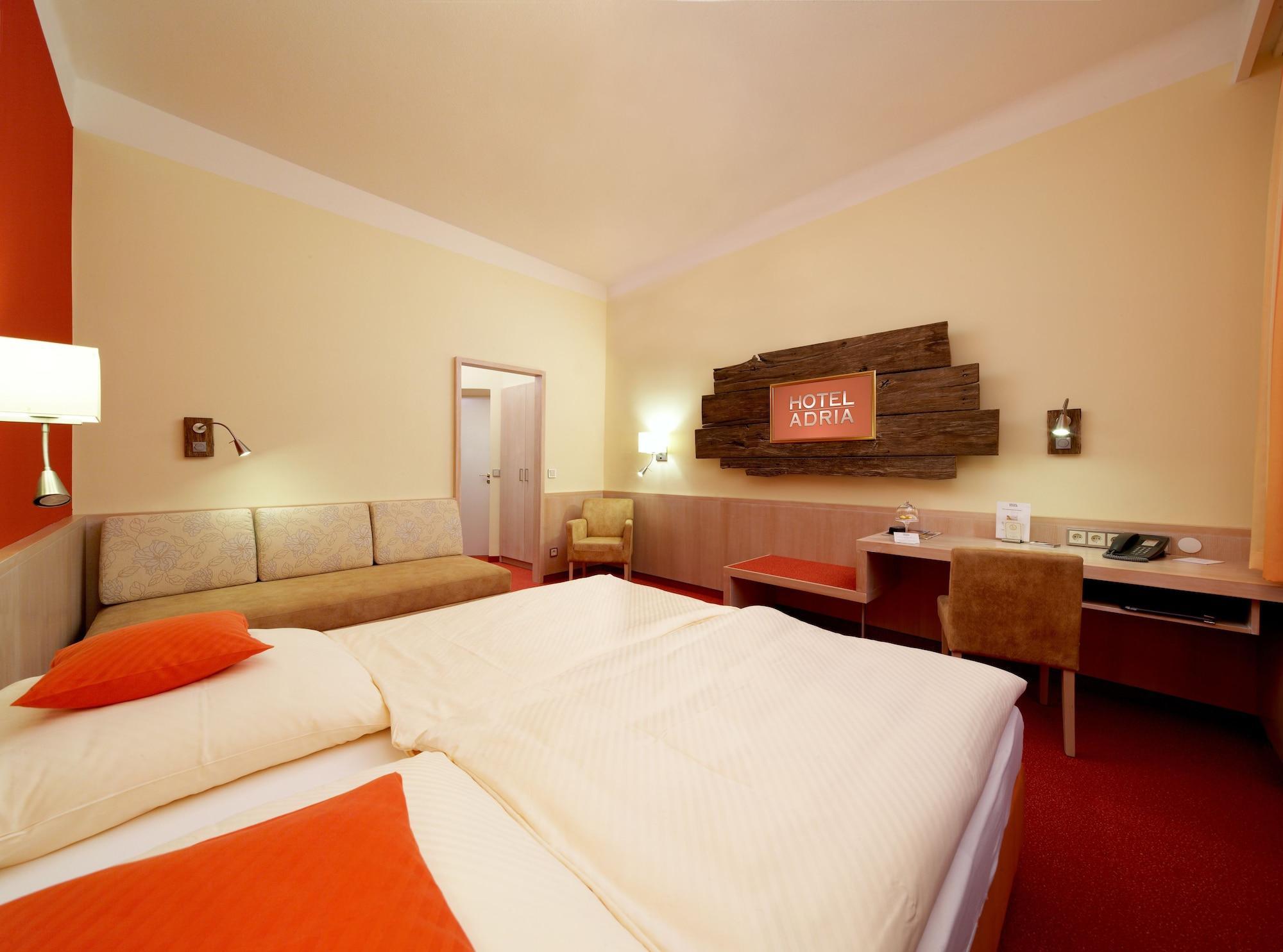 Hotel Adria Munchen Екстер'єр фото