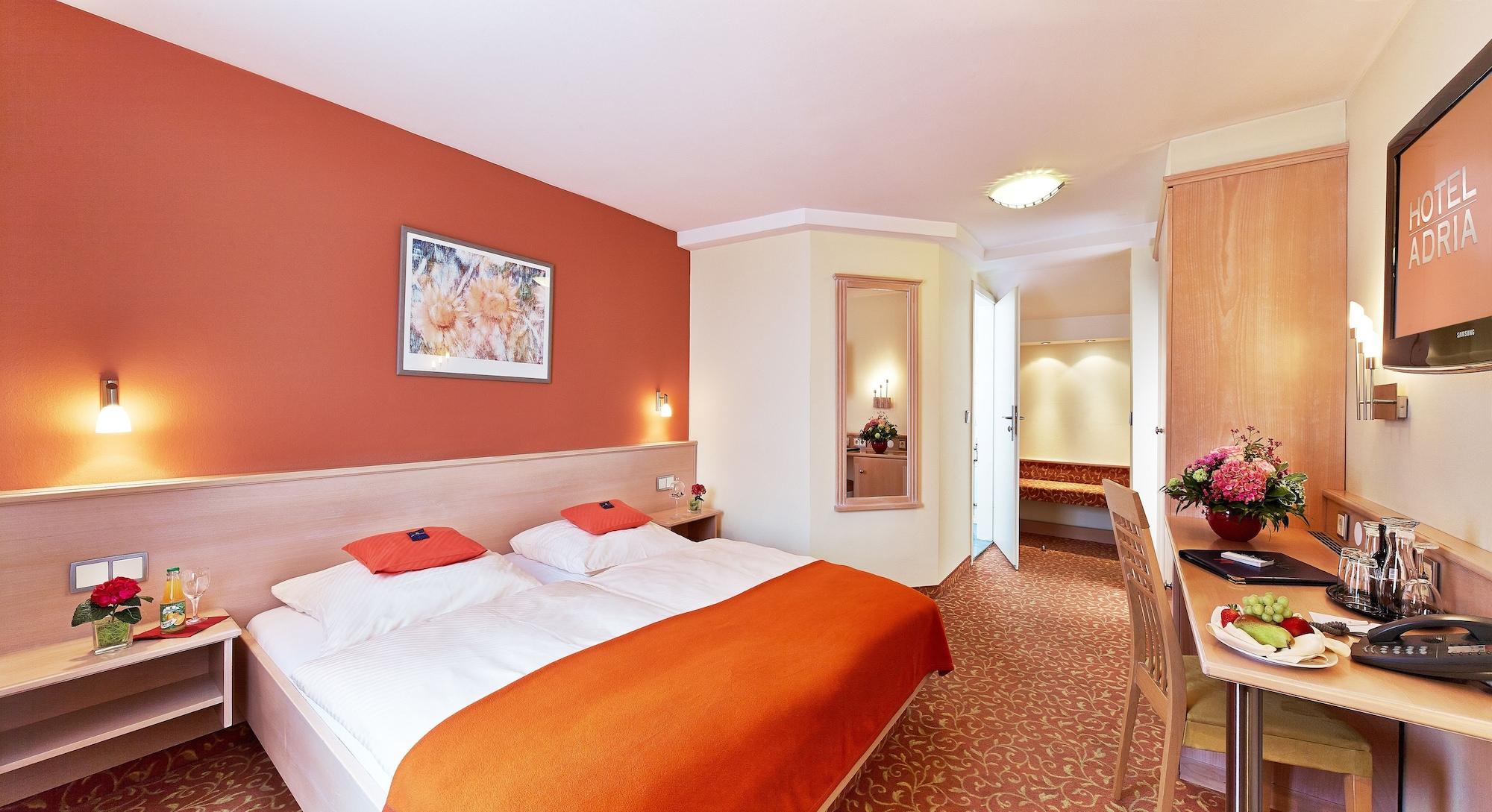 Hotel Adria Munchen Екстер'єр фото